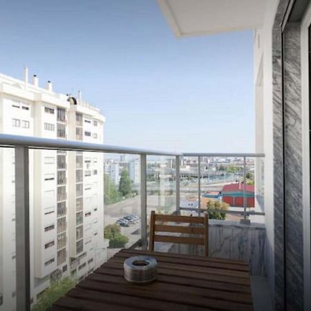 Modern Apartment For Family And Group Of Friends Sacavem Ngoại thất bức ảnh